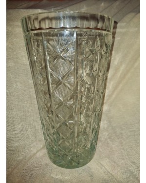 Vaso cristal Tchecoslovaquia, vintage, esverdeado  pesado .
